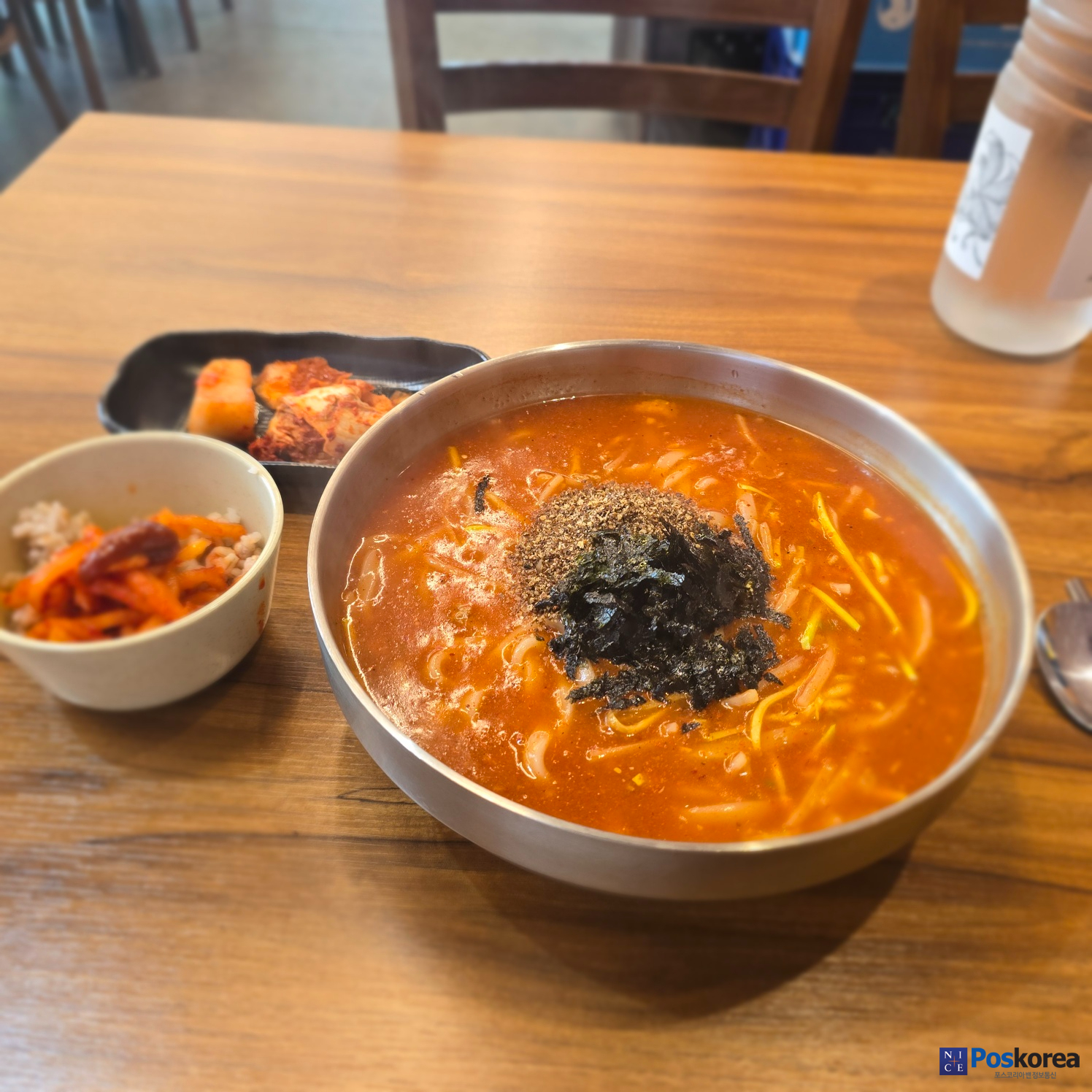 석촌칼국수보리밥 수원권선점